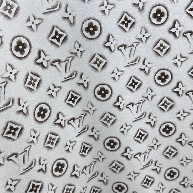 Louis Vuitton T-Shirts Flexible 136121