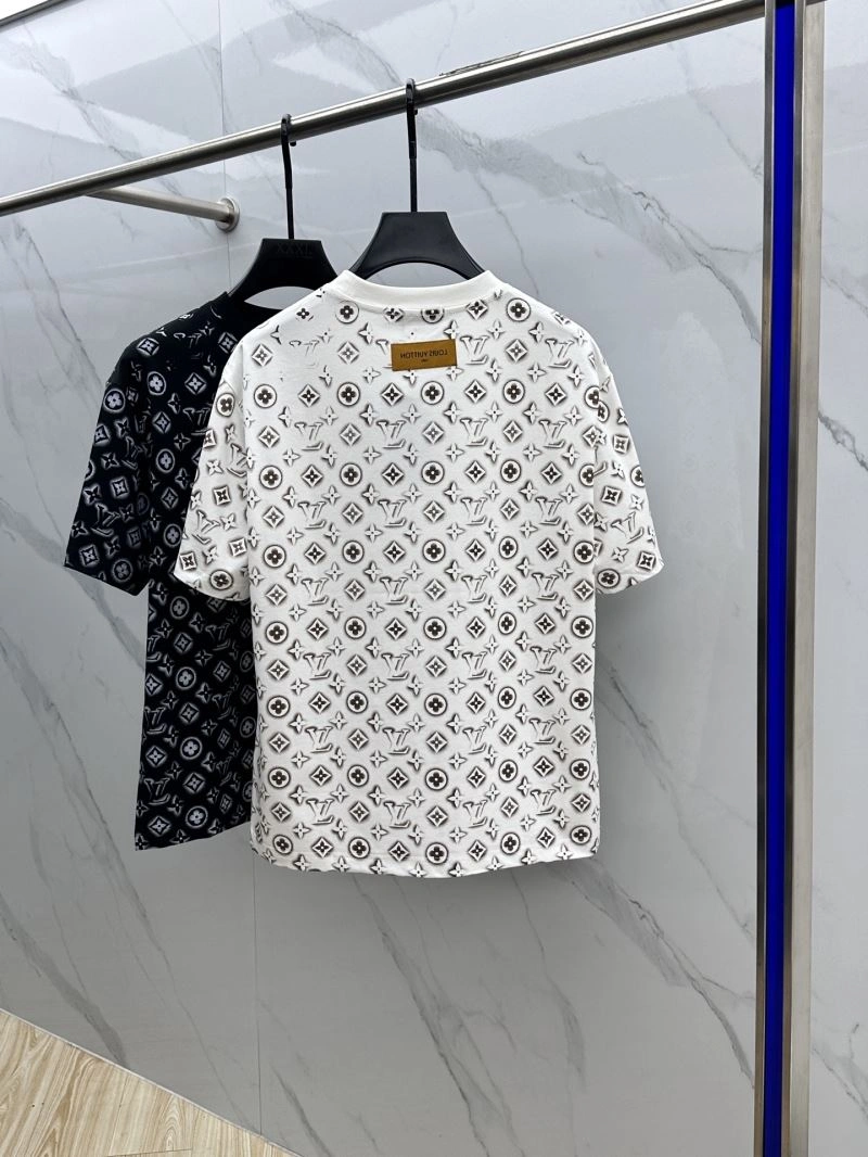 Louis Vuitton T-Shirts Flexible 136121