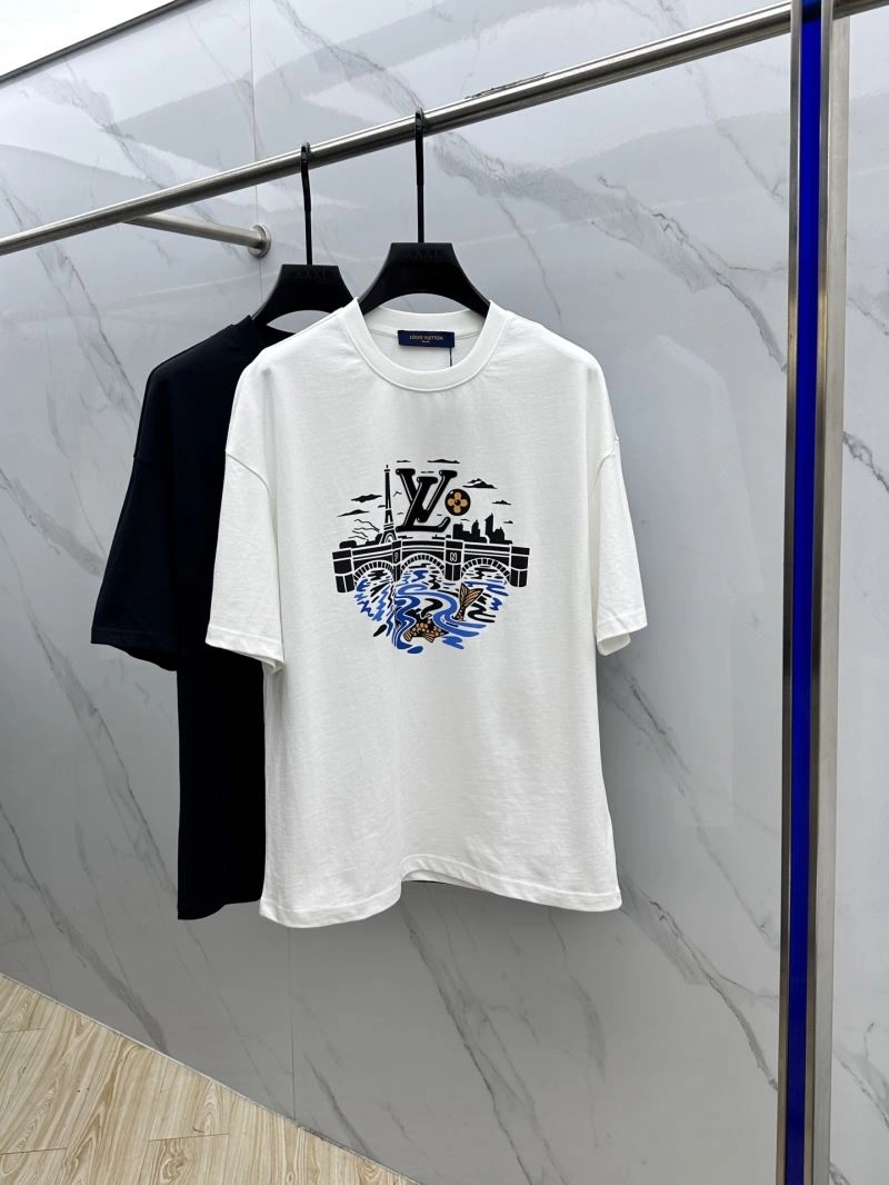 Louis Vuitton T-Shirts Chic 136118