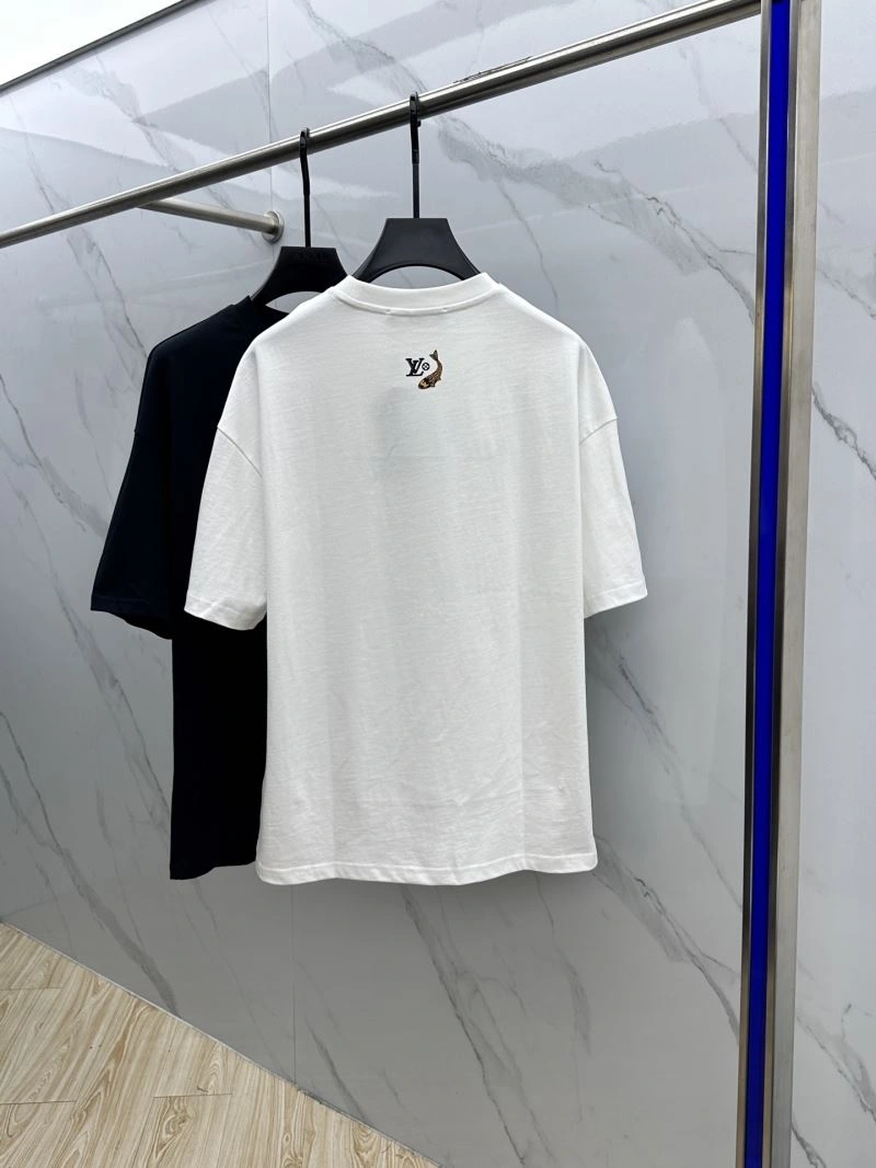 Louis Vuitton T-Shirts Chic 136118