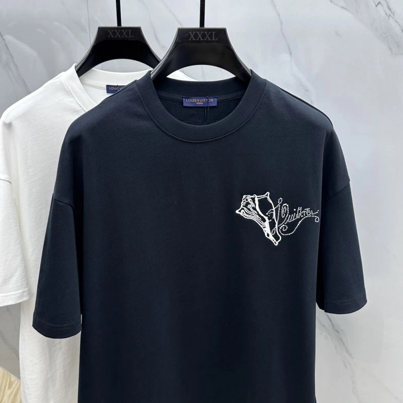 Louis Vuitton T-Shirts Bold 136106