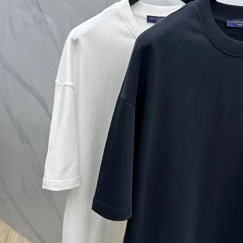 Louis Vuitton T-Shirts Bold 136106