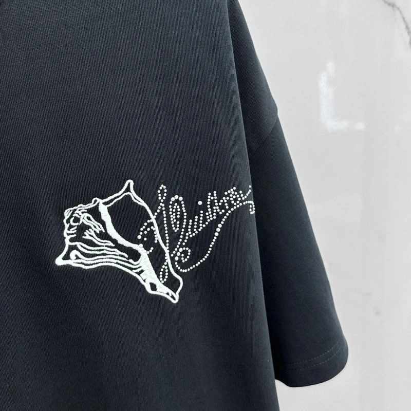 Louis Vuitton T-Shirts Bold 136106
