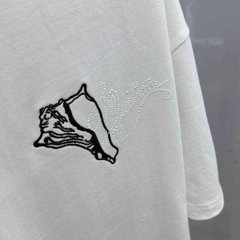Louis Vuitton T-Shirts Durable 136105