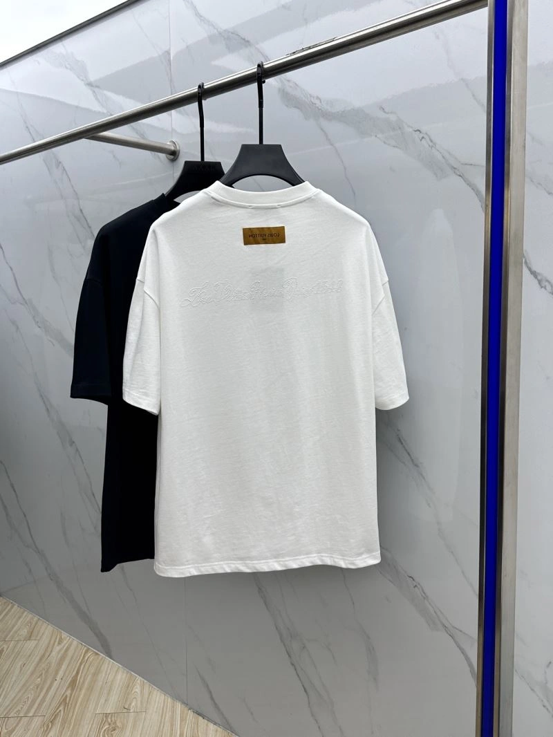 Louis Vuitton T-Shirts Durable 136105