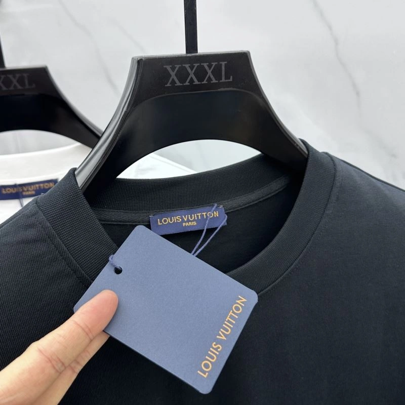 Louis Vuitton T-Shirts Comfortable 136102