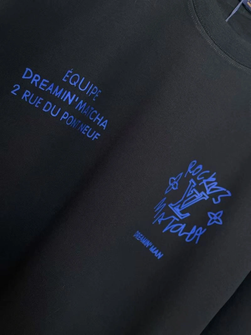 Comfortable Louis Vuitton T-Shirts 136110
