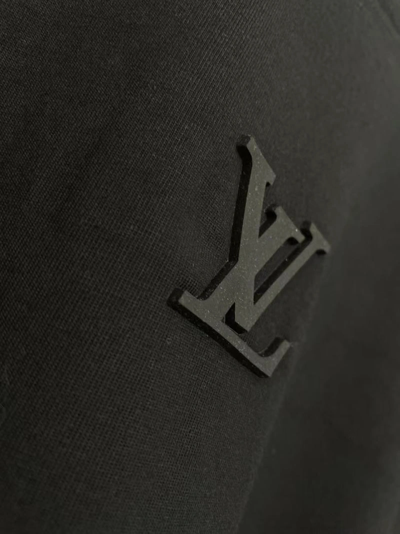 HighPerformance Louis Vuitton T-Shirts 136103