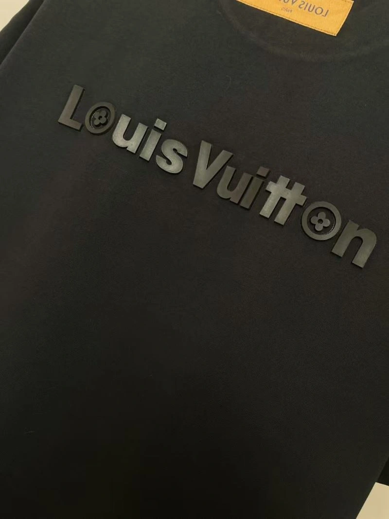 HighPerformance Louis Vuitton T-Shirts 136103