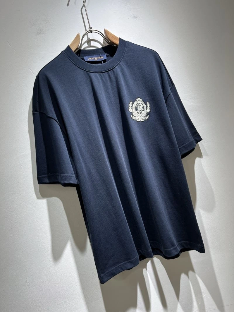 Louis Vuitton T-Shirts Functional 136085