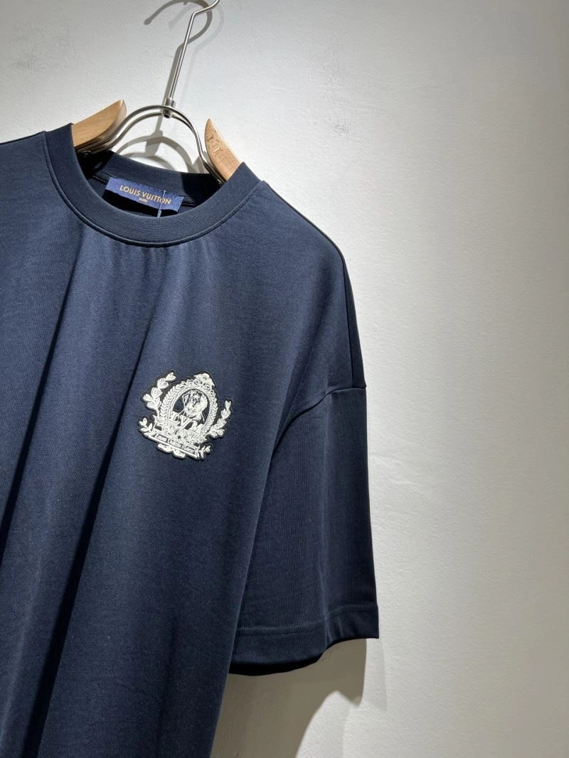 Louis Vuitton T-Shirts Functional 136085
