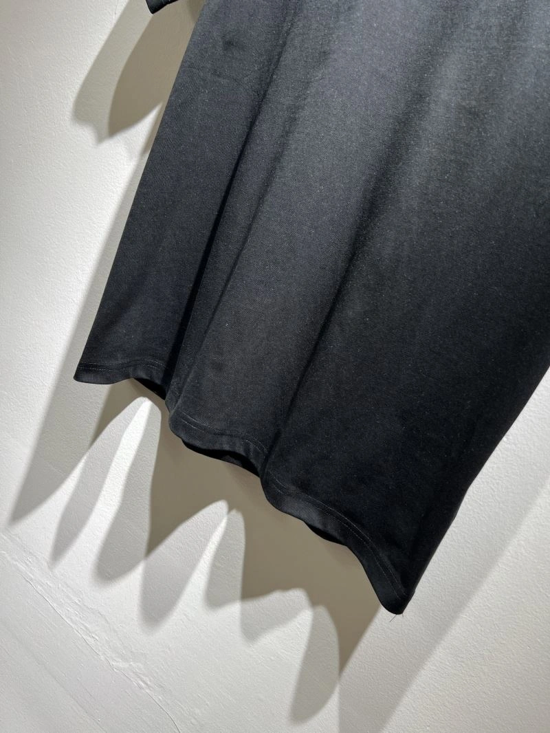 Trendsetting Louis Vuitton T-Shirts 136100