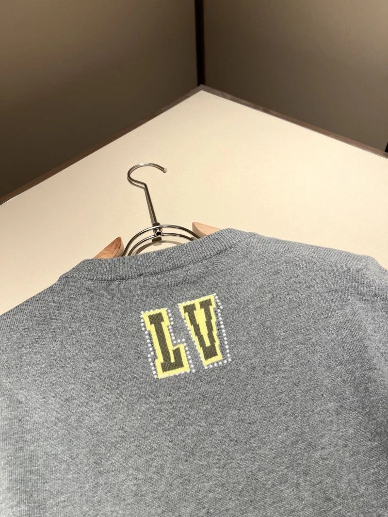 Affordable Louis Vuitton T-Shirts 136086