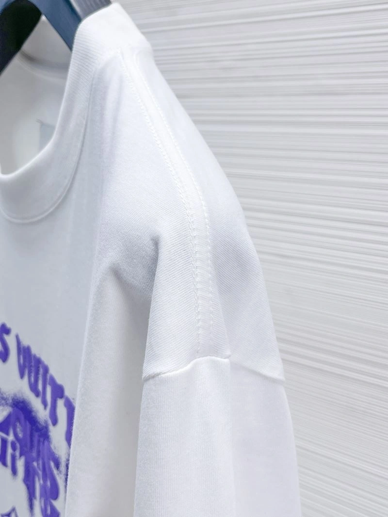 Louis Vuitton T-Shirts Practical 136052