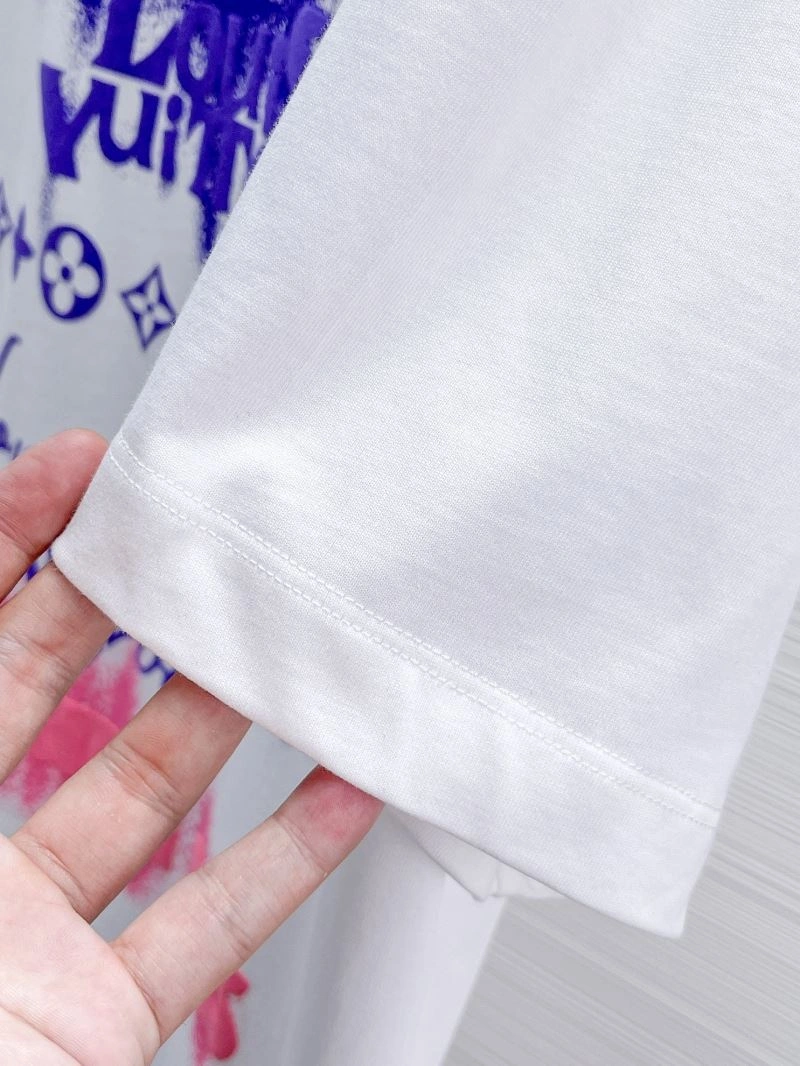 Louis Vuitton T-Shirts Practical 136052