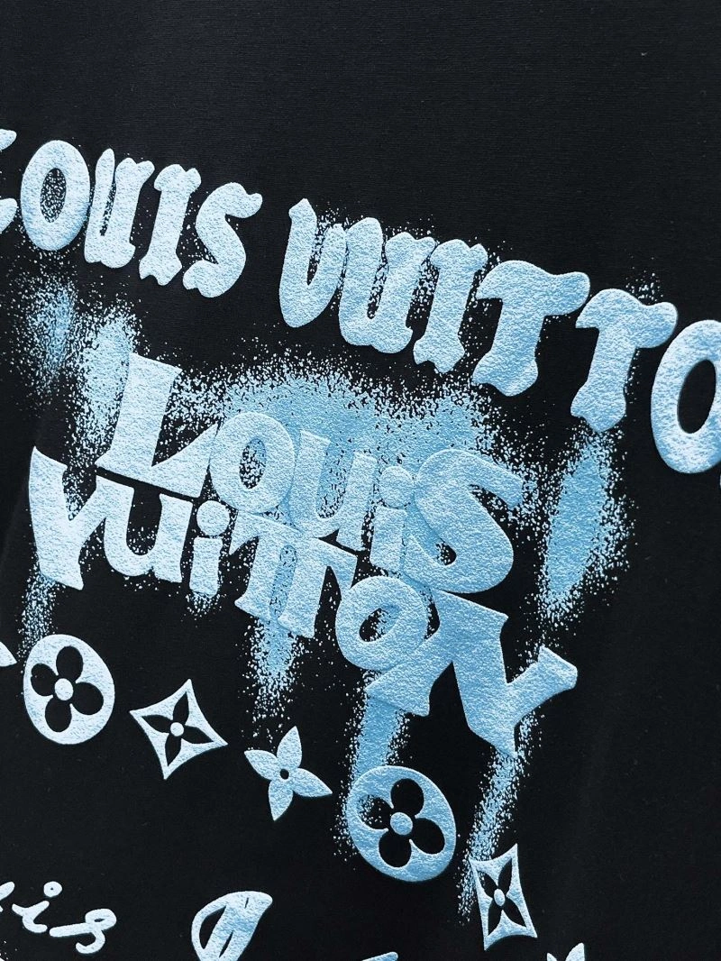 Refined Louis Vuitton T-Shirts 136078