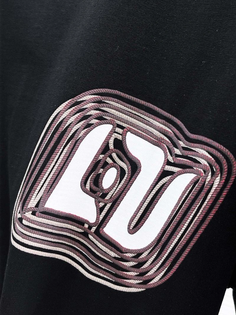 AllSeason Louis Vuitton T-Shirts 136051