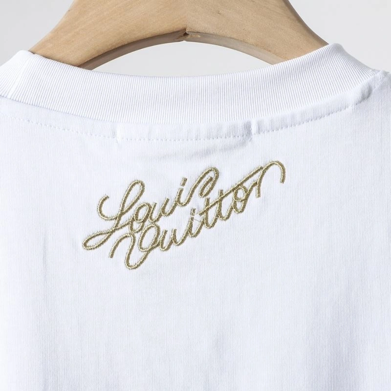 Louis Vuitton T-Shirts ComfortFit 136056