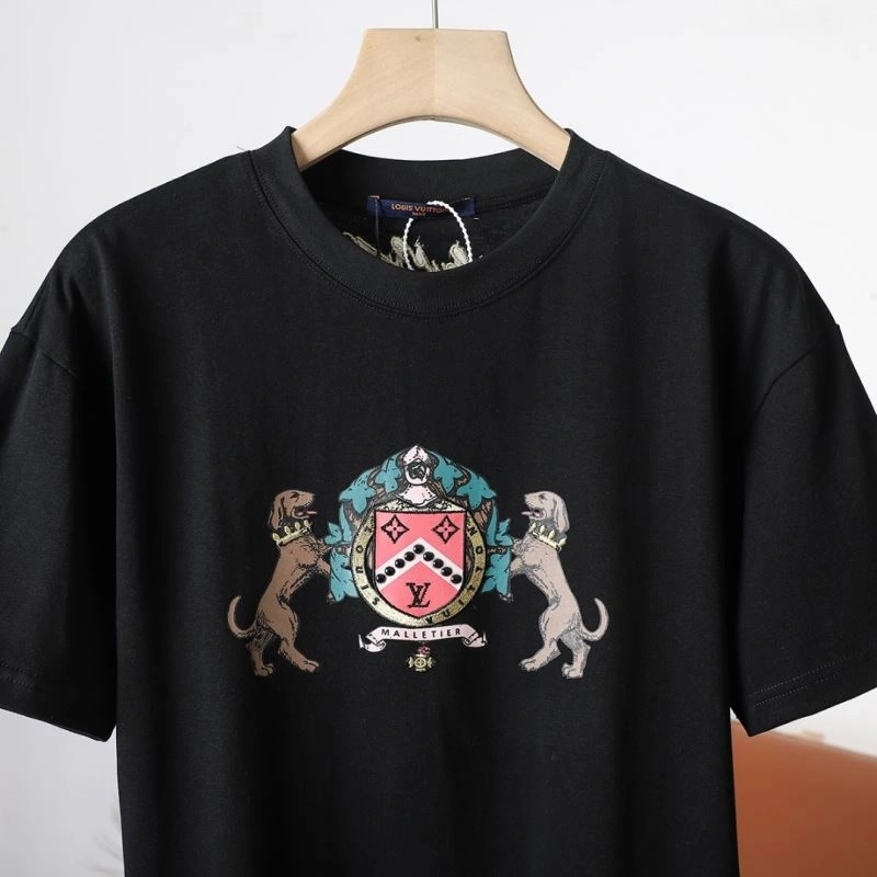 Attractive Louis Vuitton T-Shirts 136077