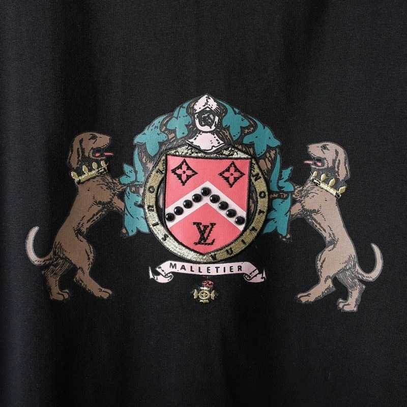 Attractive Louis Vuitton T-Shirts 136077
