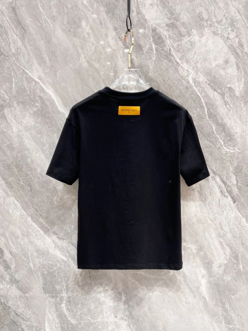 Louis Vuitton T-Shirts TimelessDesign 136059