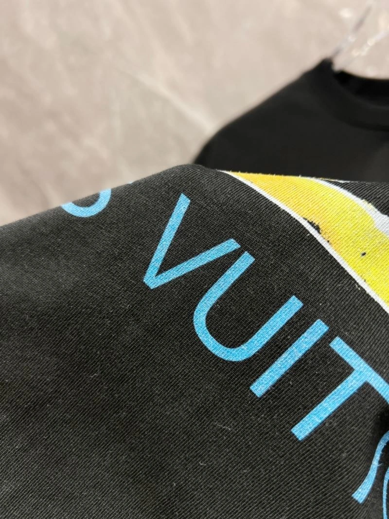 Louis Vuitton T-Shirts TimelessDesign 136059
