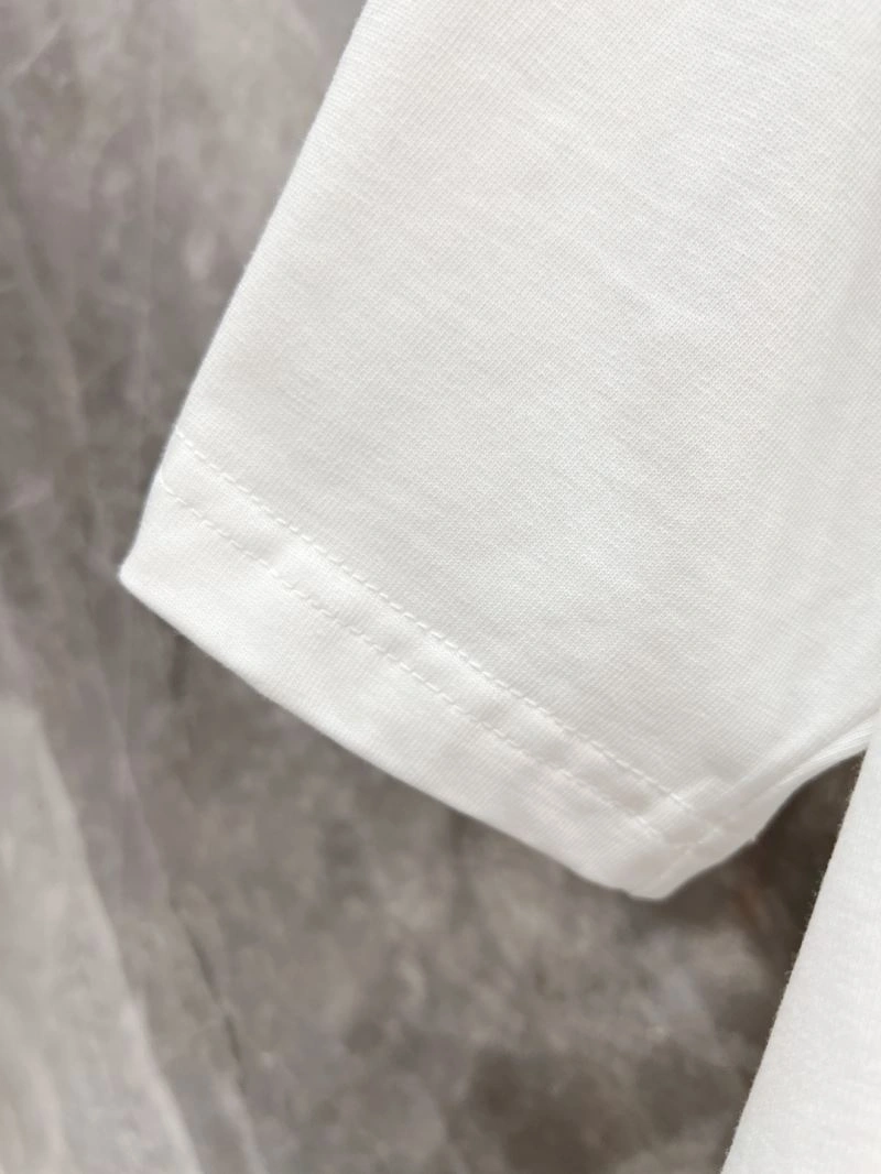 Louis Vuitton T-Shirts Chic 136069