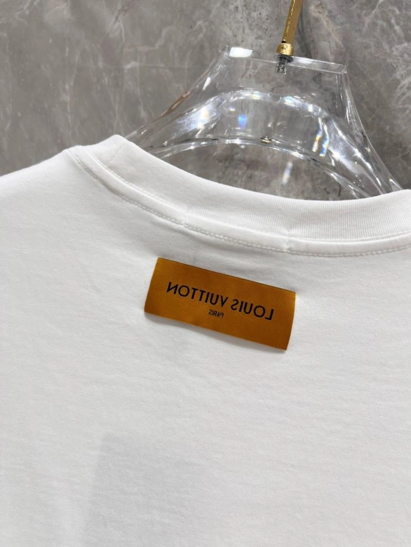 Louis Vuitton T-Shirts Chic 136069