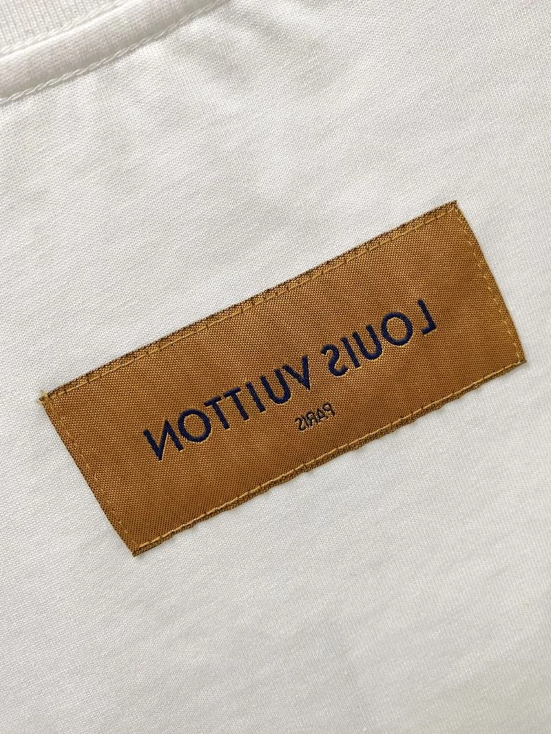 Louis Vuitton T-Shirts Sleek 136072