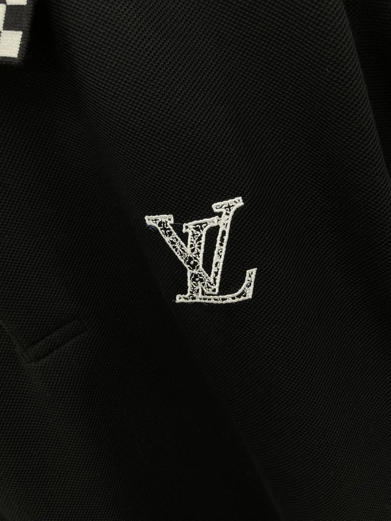 Chic Louis Vuitton T-Shirts 136071