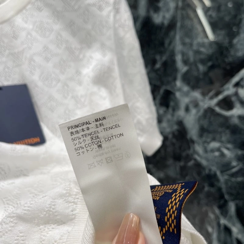 Louis Vuitton T-Shirts Modern 131011