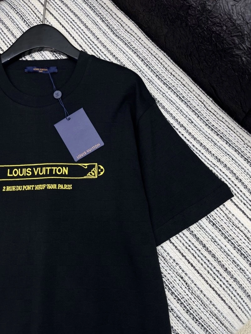 WaterResistant Louis Vuitton T-Shirts 130989