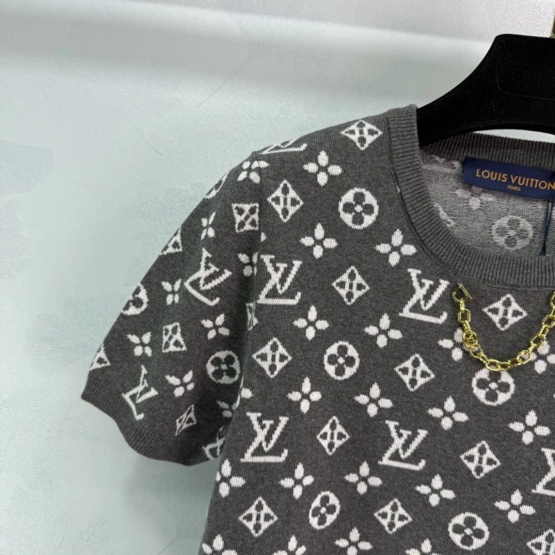 Elegant Louis Vuitton T-Shirts 130983