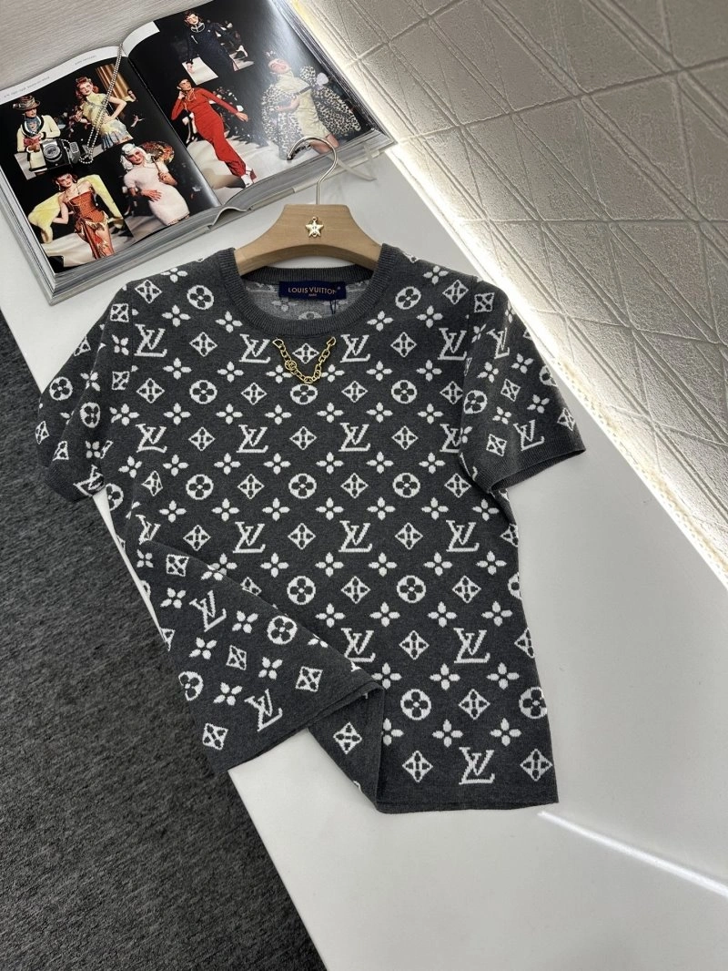 AllSeason Louis Vuitton T-Shirts 130980