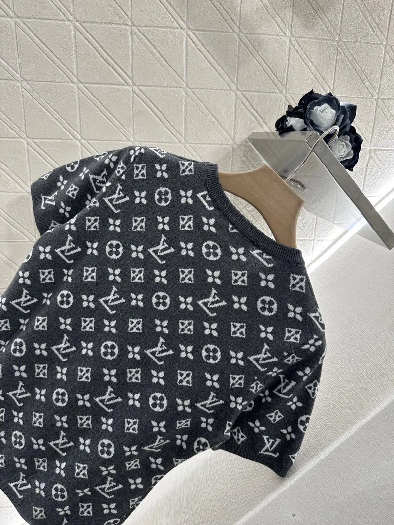 AllSeason Louis Vuitton T-Shirts 130980