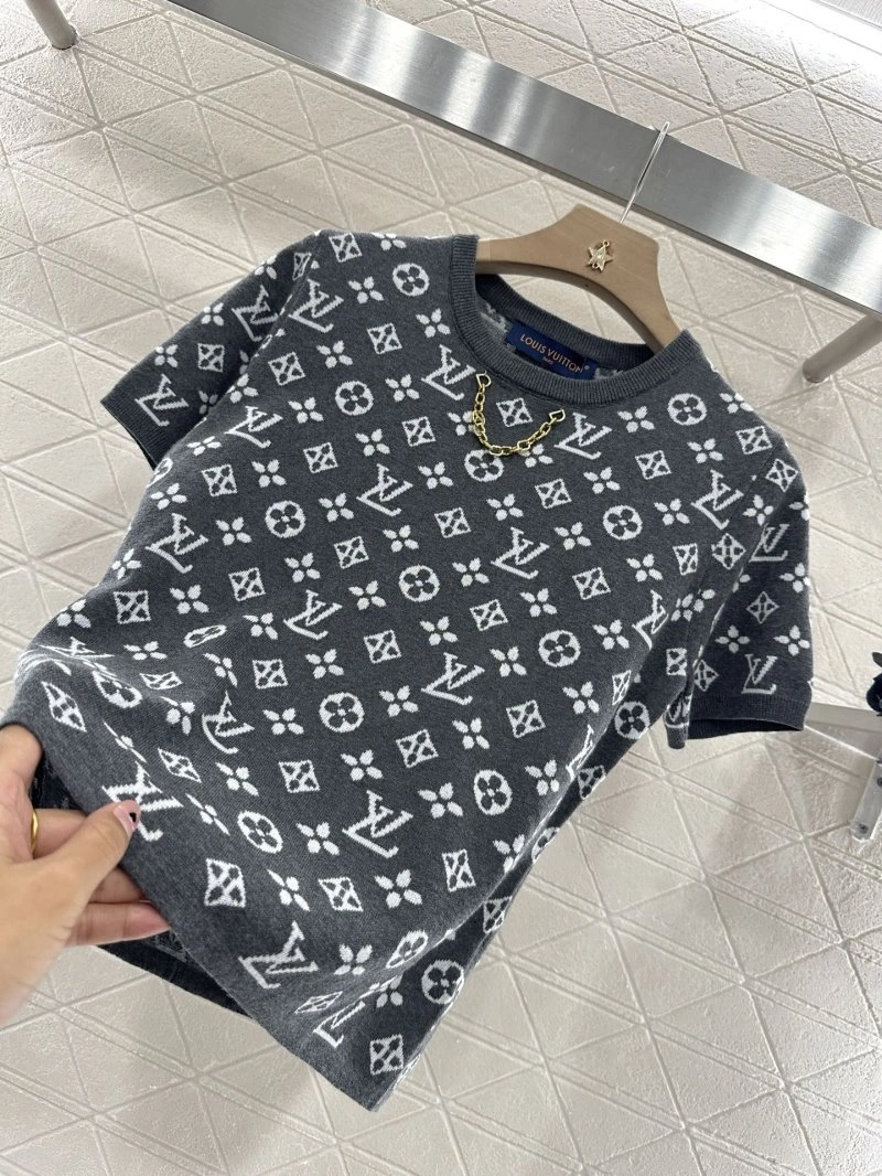 AllSeason Louis Vuitton T-Shirts 130980