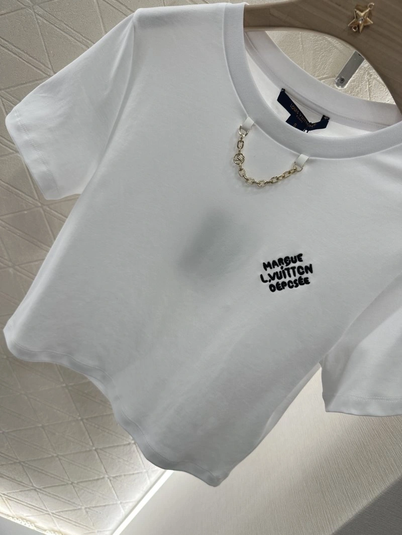 Bold Louis Vuitton T-Shirts 130999