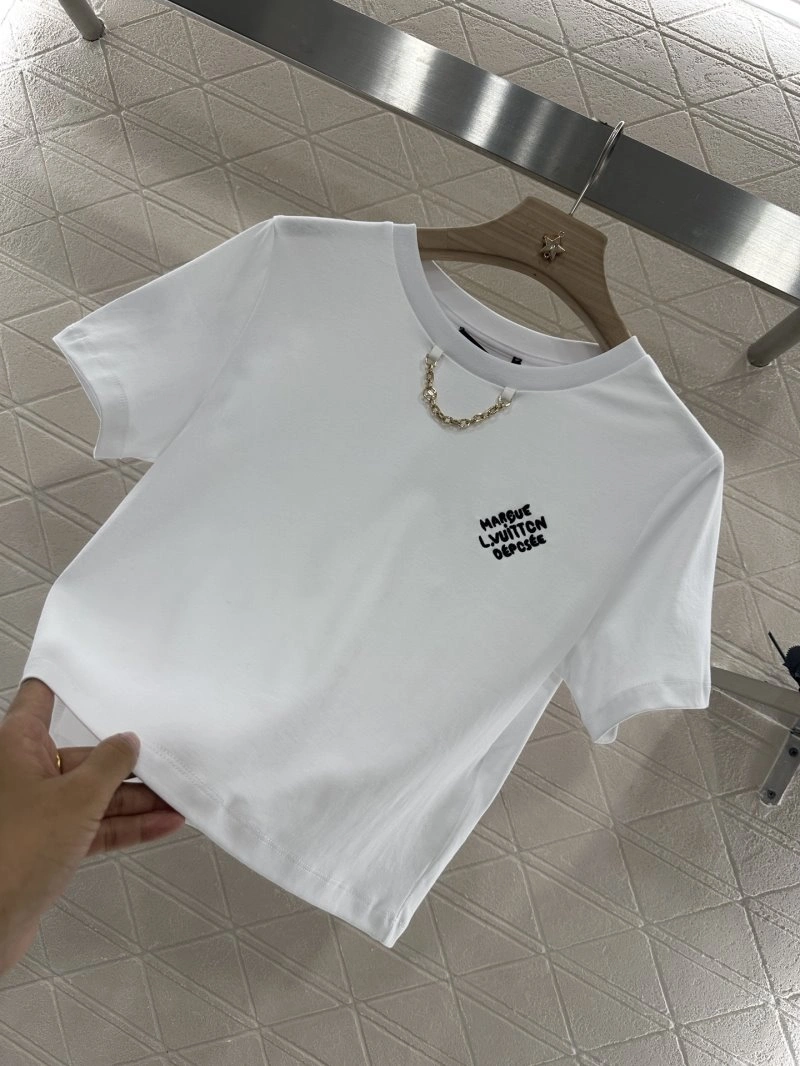 Bold Louis Vuitton T-Shirts 130999
