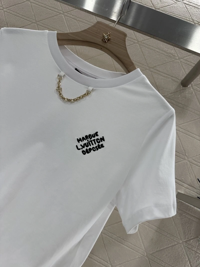 Bold Louis Vuitton T-Shirts 130999
