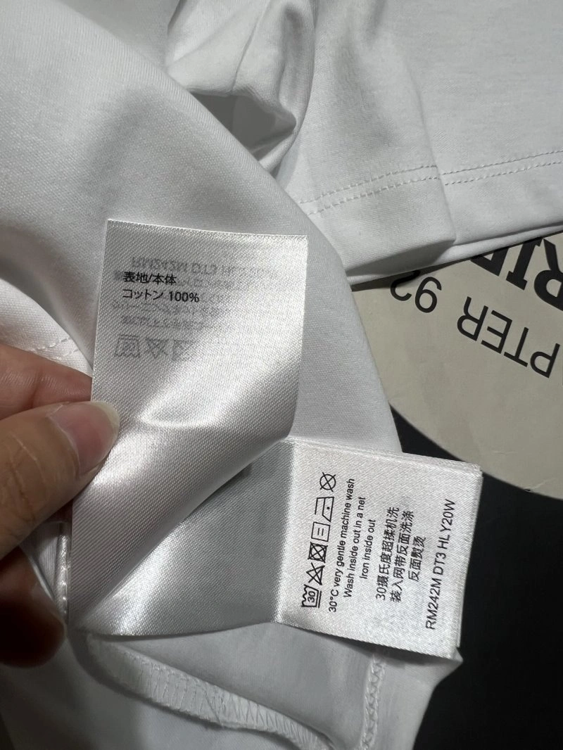 WeatherProof Louis Vuitton T-Shirts 130991