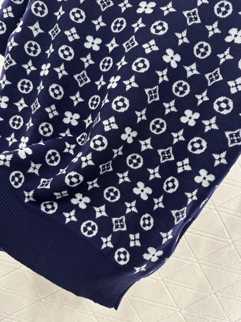 Louis Vuitton T-Shirts Stretchable 130979