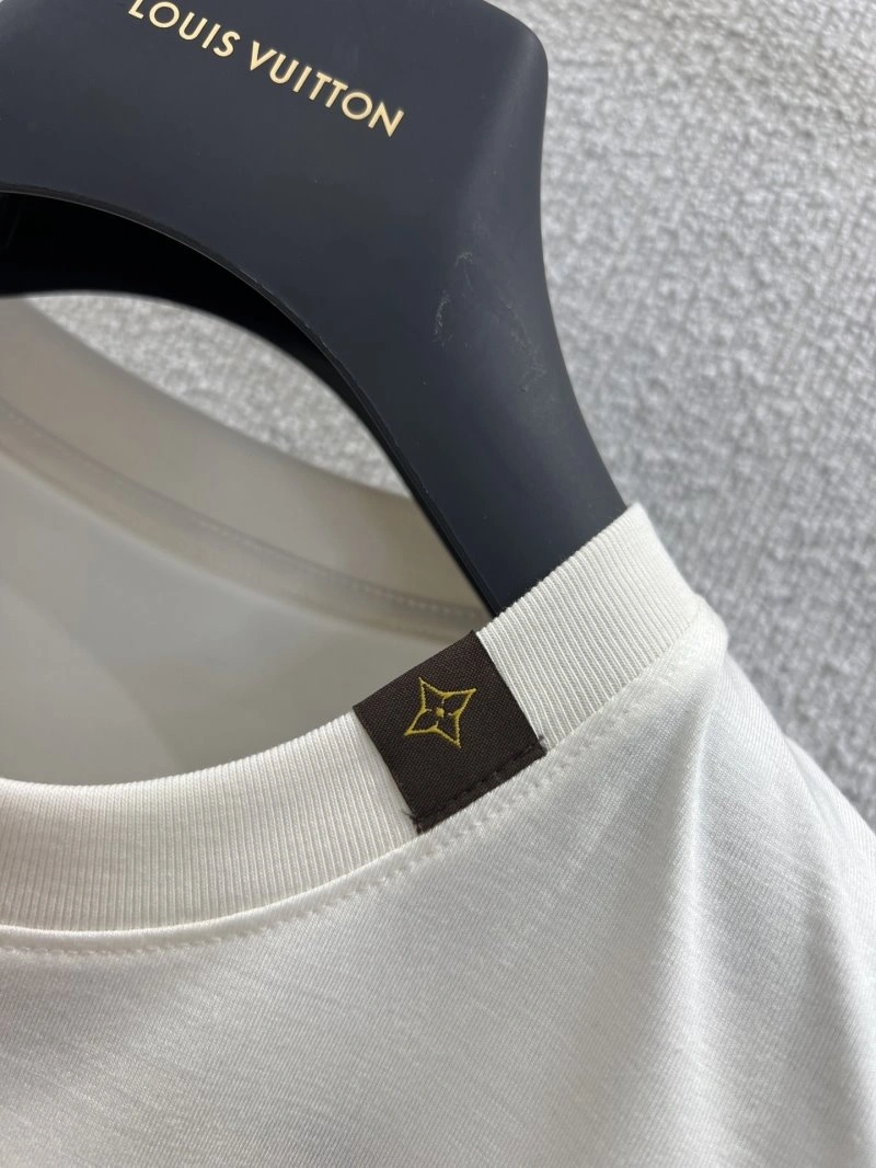 Louis Vuitton T-Shirts Flexible 131002