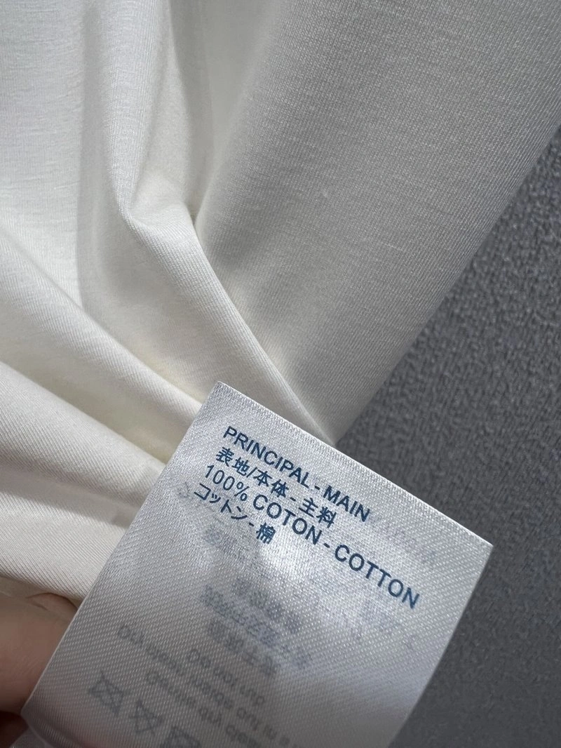 Louis Vuitton T-Shirts Flexible 131002