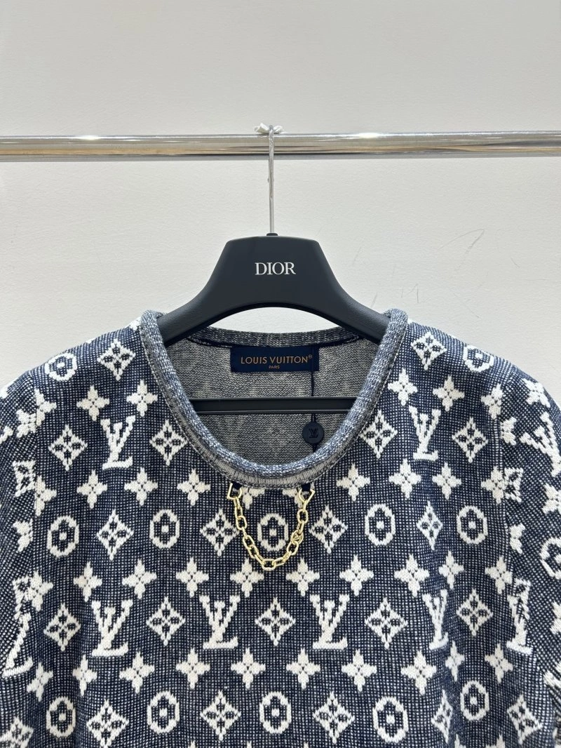 Louis Vuitton T-Shirts Stylish 130990