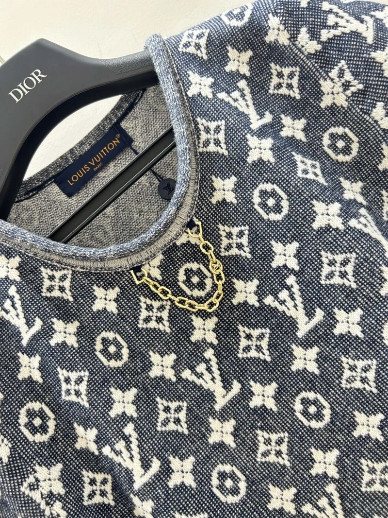 Louis Vuitton T-Shirts Stylish 130990