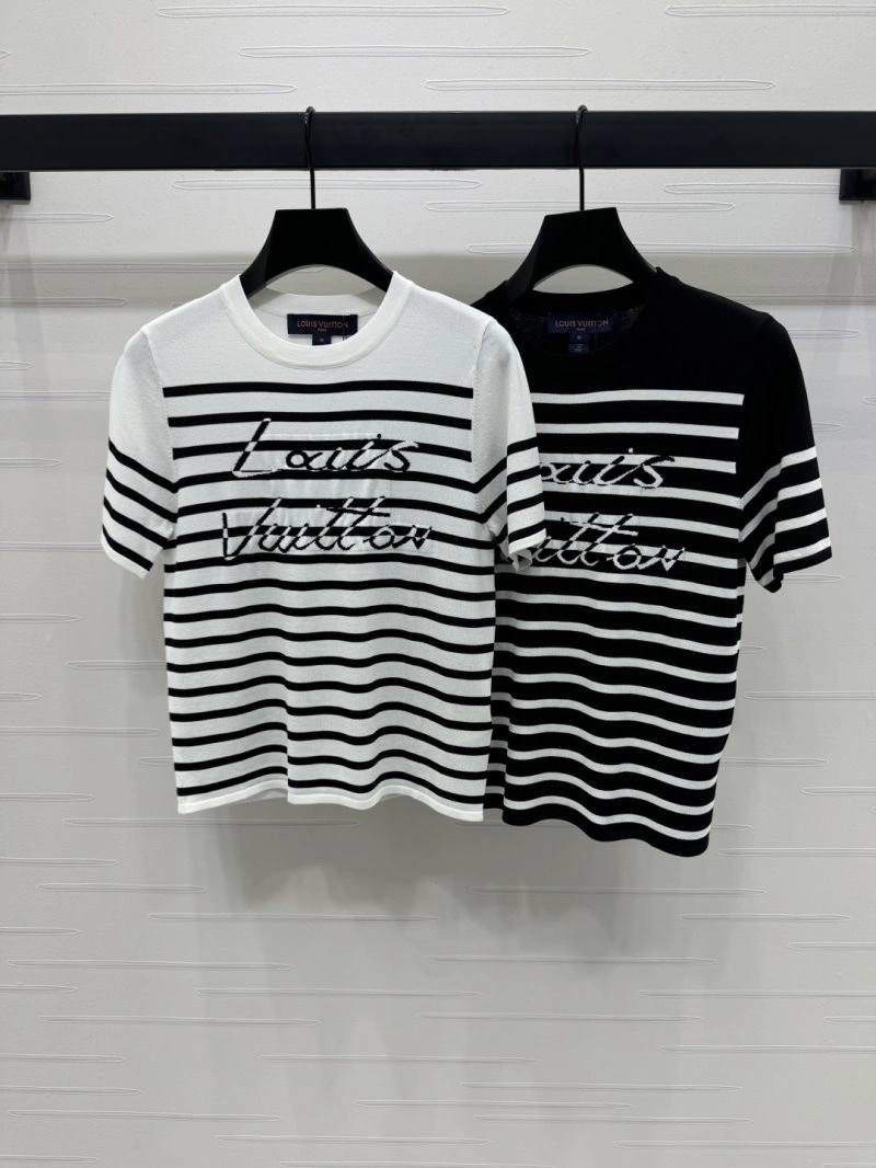 FashionForward Louis Vuitton T-Shirts 130976
