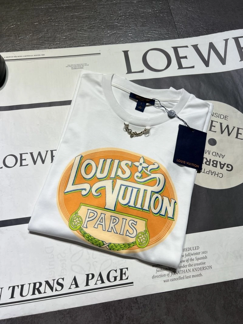 Louis Vuitton T-Shirts Sporty 130968