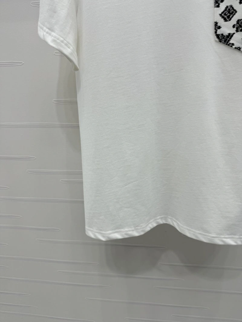 Louis Vuitton T-Shirts Stretchable 130962