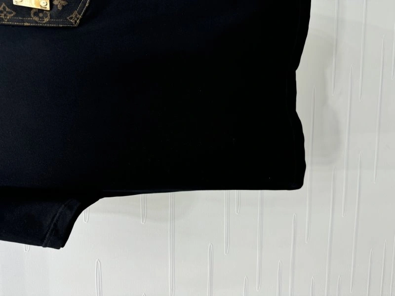 TravelReady Louis Vuitton T-Shirts 130966