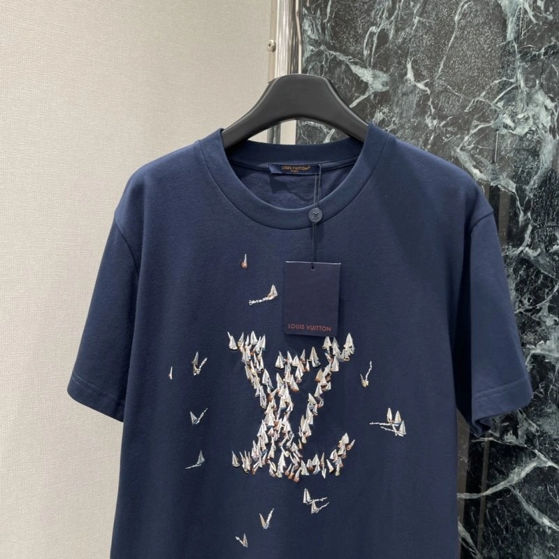 Louis Vuitton T-Shirts Lightweight 130965